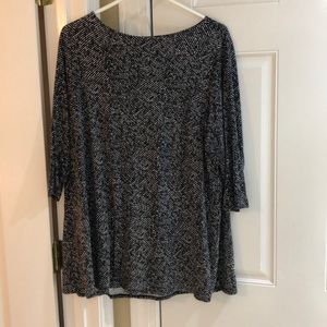 J.Jill Wearever collection black and white top